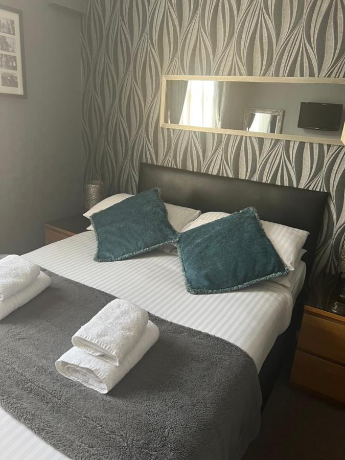 Double Room 1