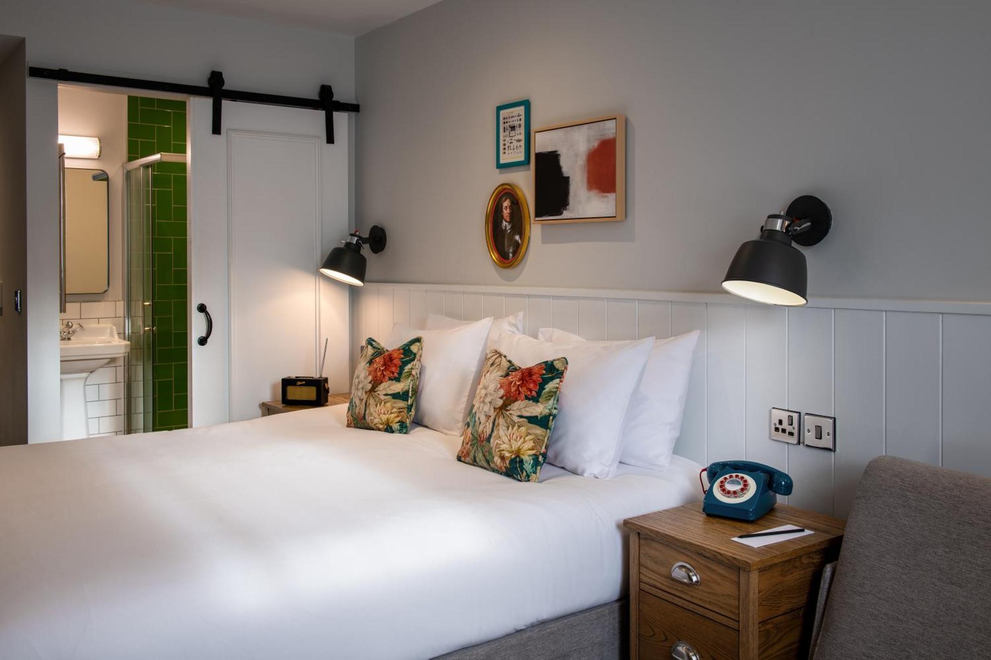 Comfy Double Room,1516329901:JPEG