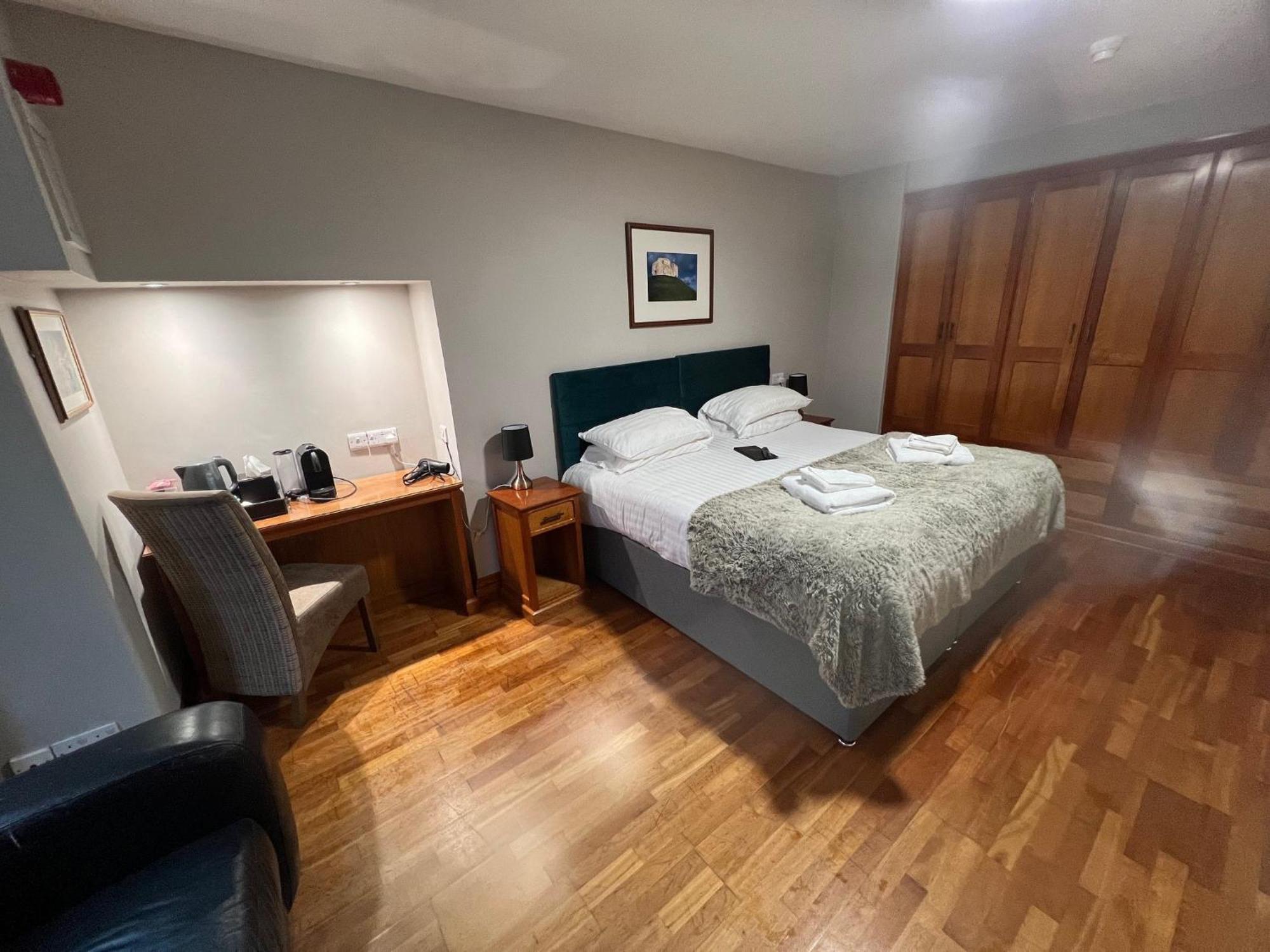 Superior King or Twin Room