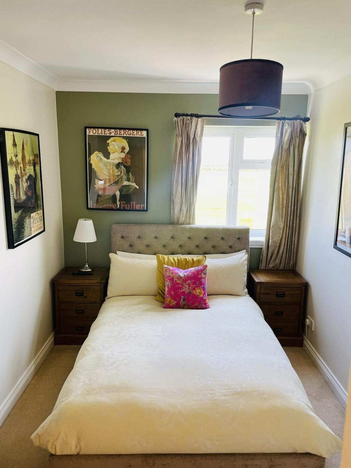 Double Room Private Bathroom