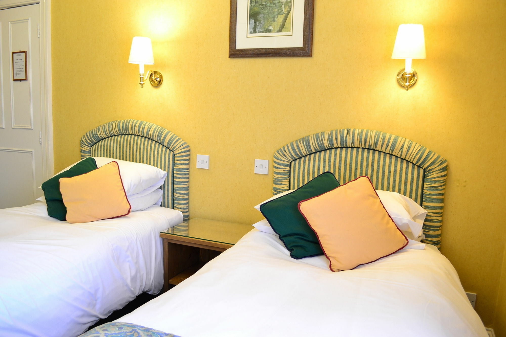 Small Twin Room