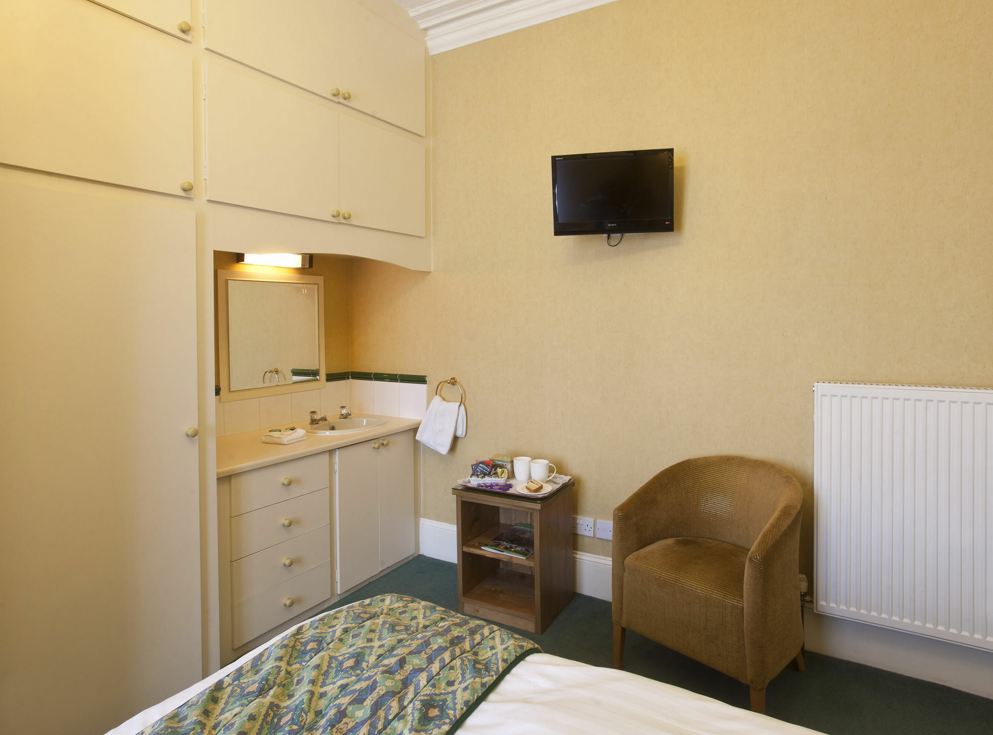 Small Twin Room
