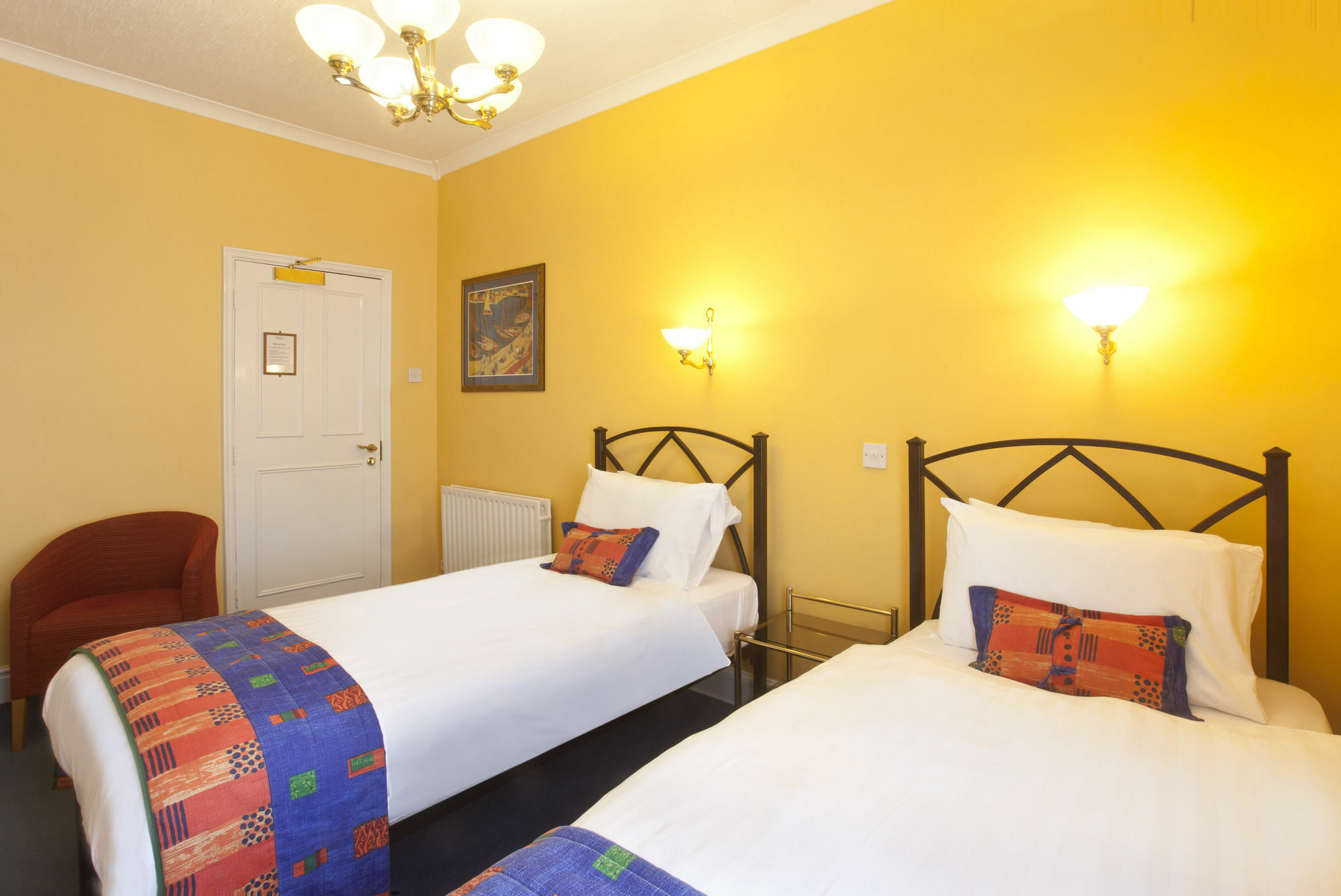 Small Twin Room
