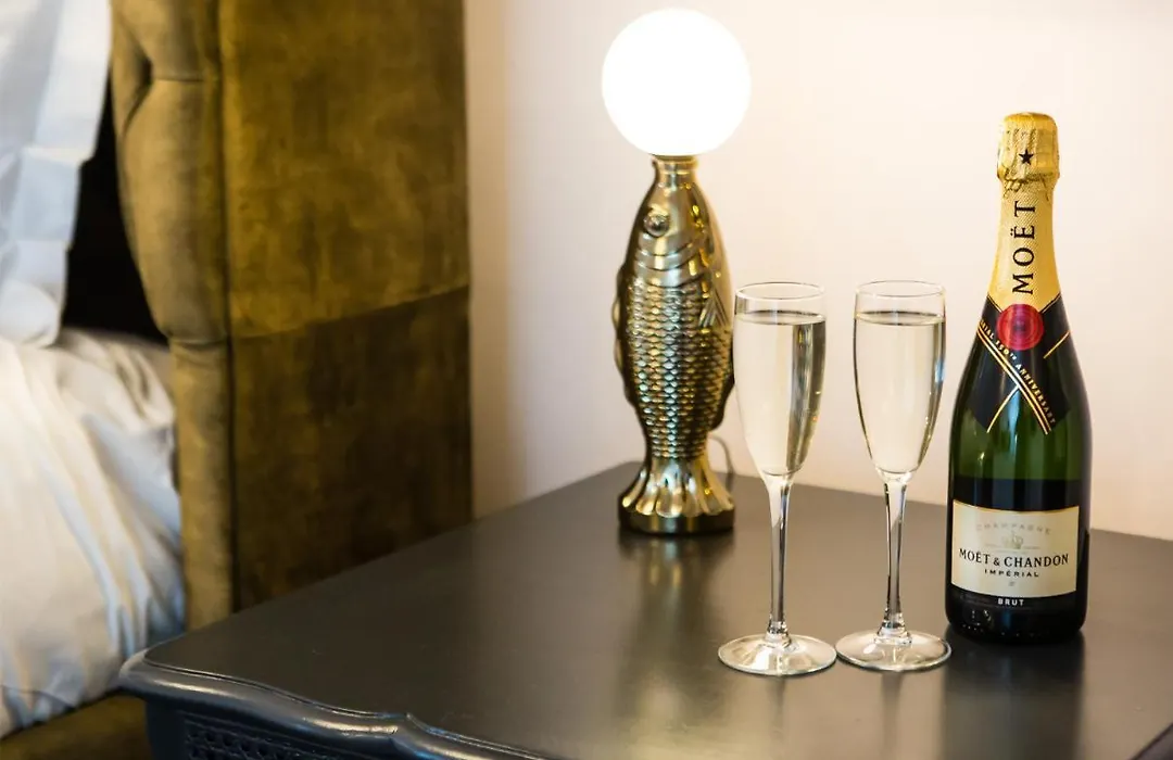 Luxury Travel Emporium Yo1 - Exquisite 400 Year Old, City Centre Townhouse-1