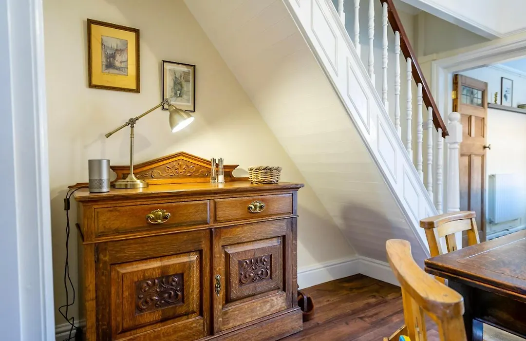 Victoria Cottage-1
