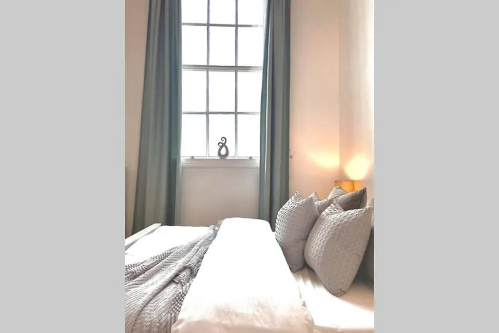 County House - The White Apartment-1