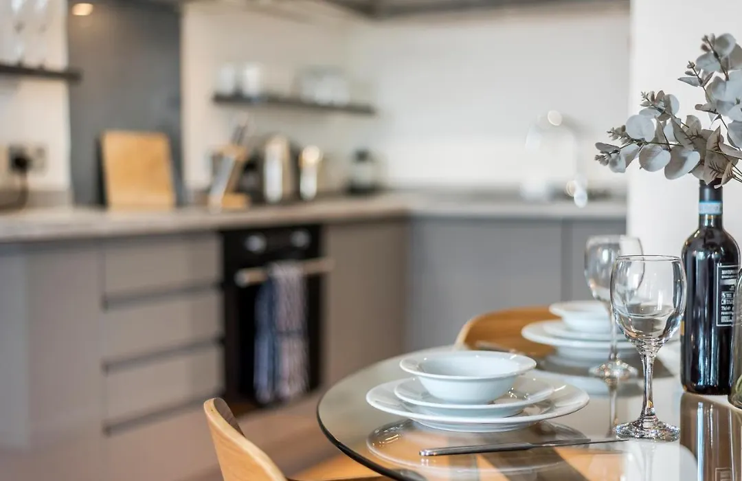The Tannery - 2 Bed 2 Bath Apartment With Parking-1