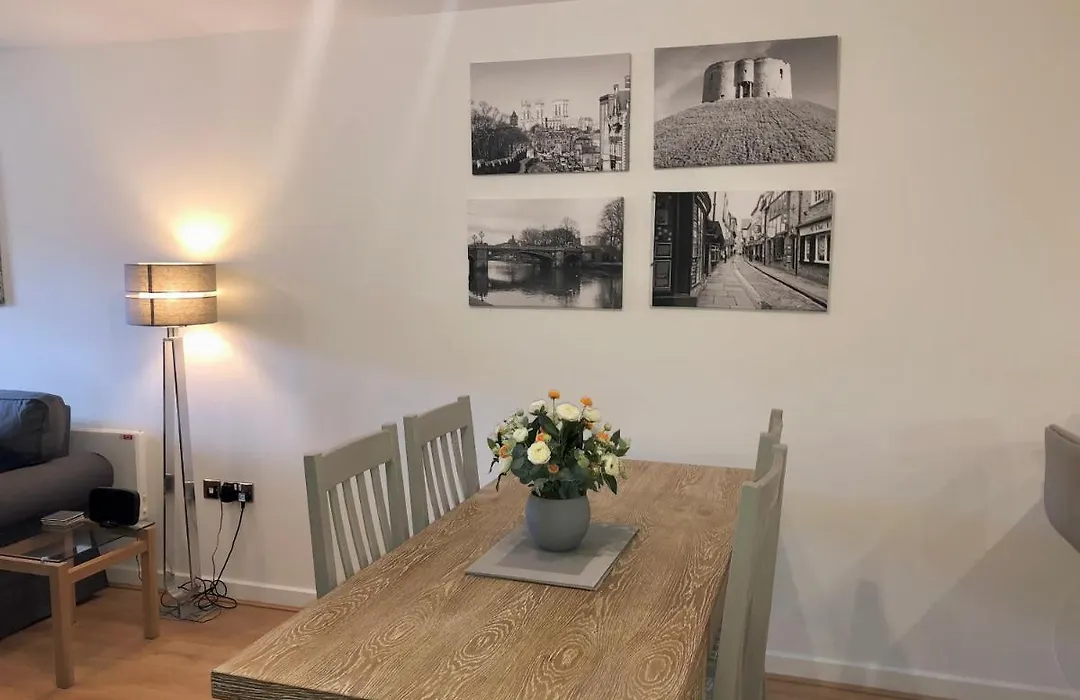 Central York Apartment - Skeldergate YO1-1