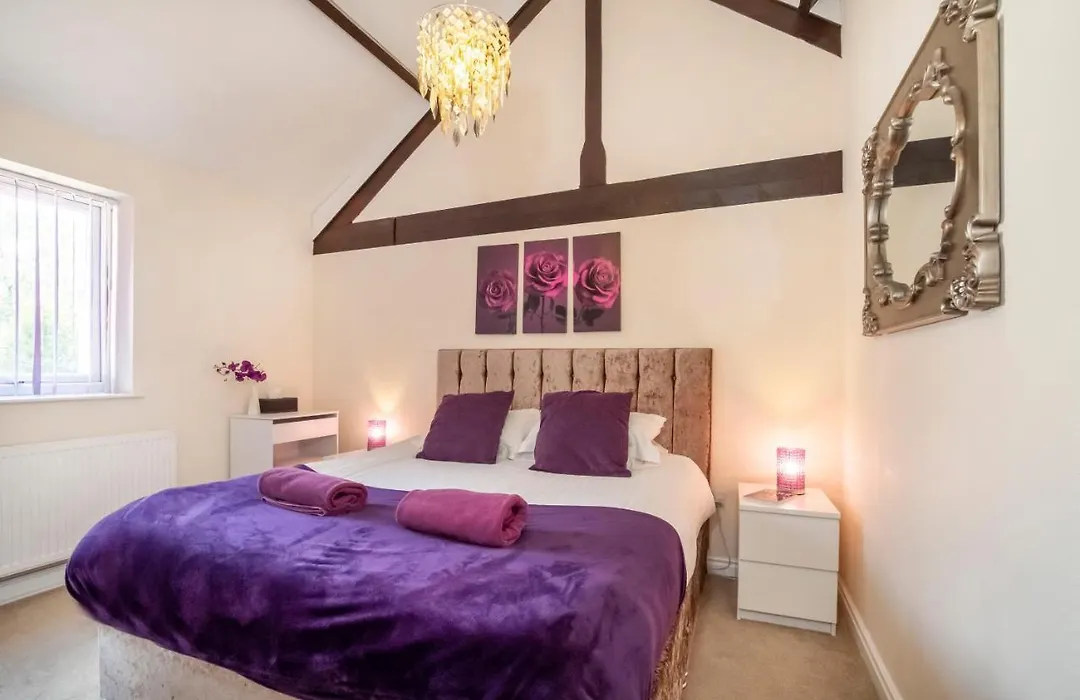 1 Ascot Mews - City Of York Holiday Home-1
