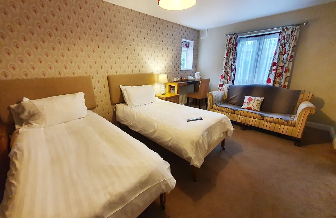Holmwood House Guest Accommodation-1