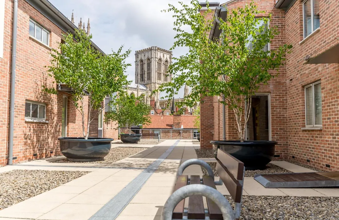 12 Stonegate Court-1