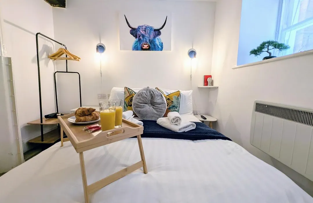 Cosy Riverside Apartment - Woodsmill Quay Free Parking-1