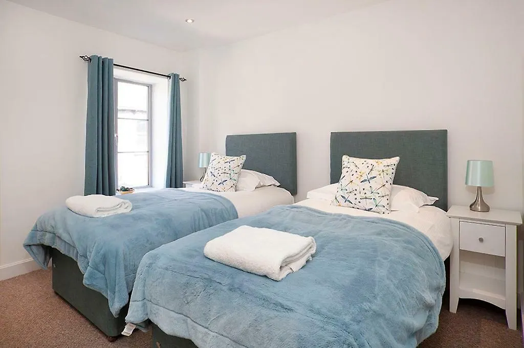 Almanna, Central York, Only 6 Minutes Walk To York Minster-1