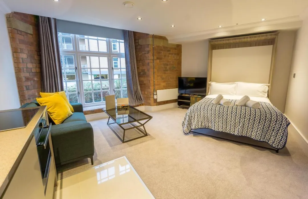 Riverside Studio Apartments Close To City Centre-1