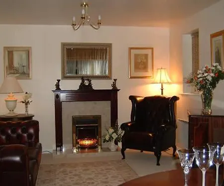 A Luxury Apartment In York-3