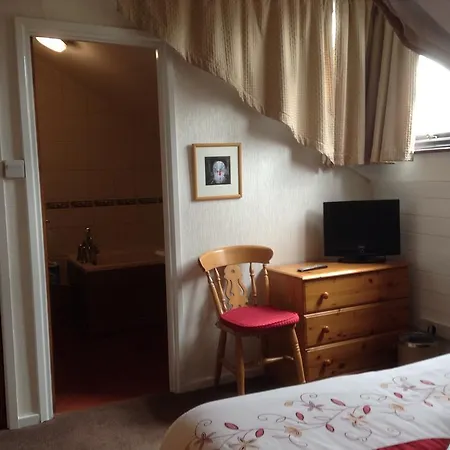Chelmsford Place Guest House-2