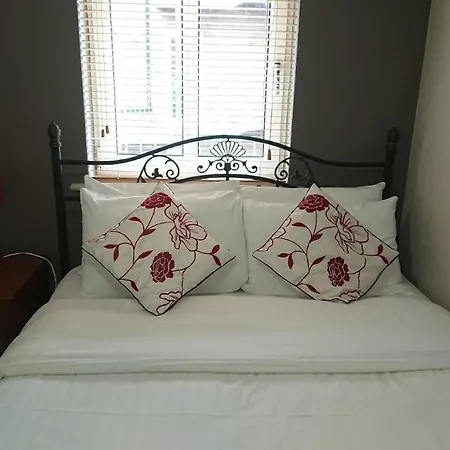 Victoria Cloisters Apartments-2