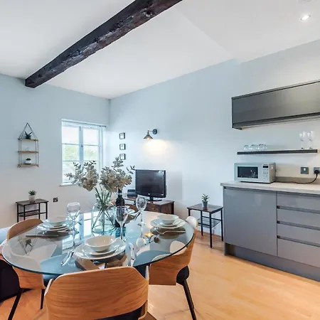 The Tannery - 2 Bed 2 Bath Apartment With Parking-3
