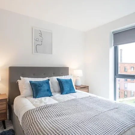 Stunning 1Br Apartment In The Heart Of York-2