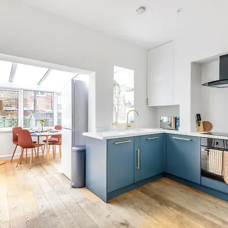 The Drey - Modern Cottage For Four In York Centre-3