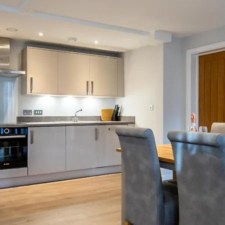 6 St Johns Mews-2