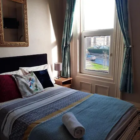 Moorgarth Guesthouse-2