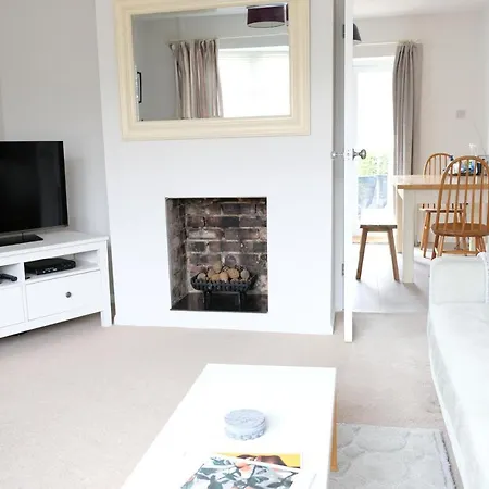 Chaloners, Free Parking, Large Garden, Close To York Races & City Centre-3
