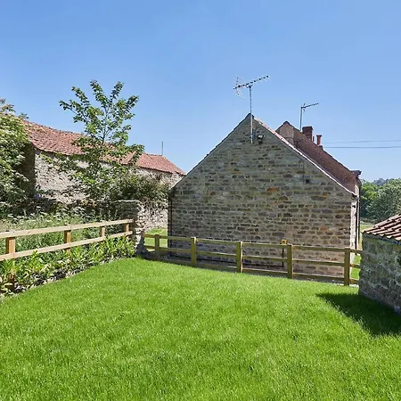 Host & Stay - Greengate Cottage-3