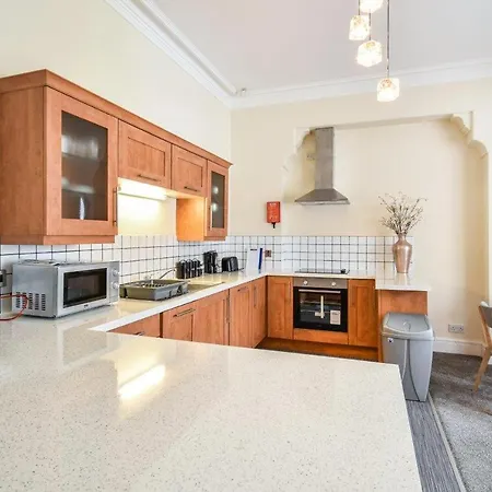 Holgate Manor Apartment-2