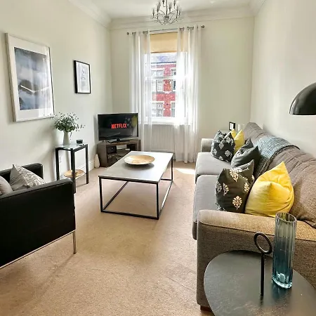 Luxury Apartment 6 Bluebridge With Free Allocated Parking-2