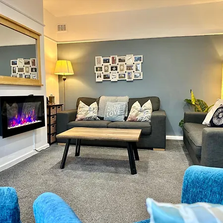 Crocus Cottage-3