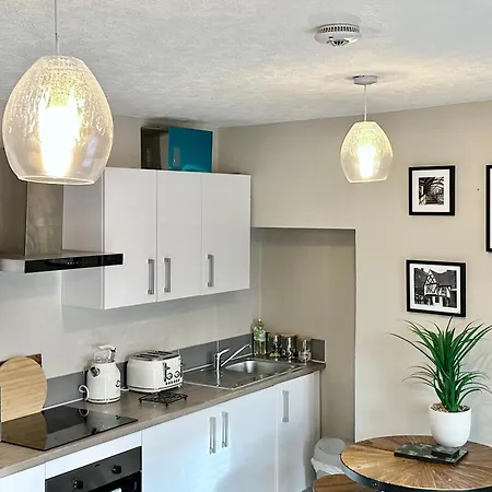 Blossoms Reach - 2 Minutes From Station And City Centre-2