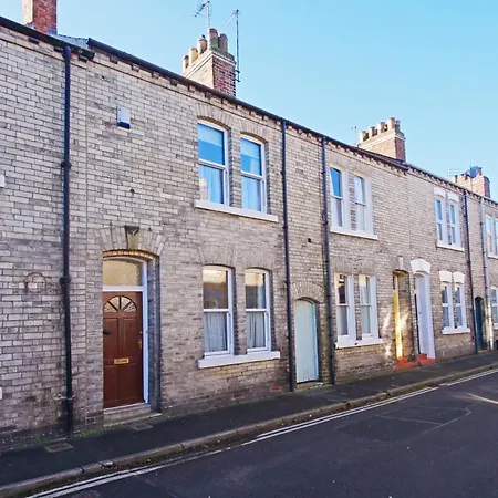 59 Moss Green - Close To The City Centre-3