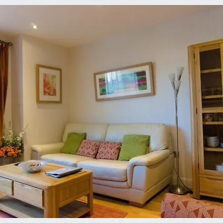 Almanna, Central York, Only 6 Minutes Walk To York Minster-3