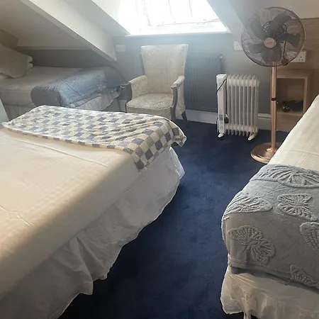 Diamonds Inn-2