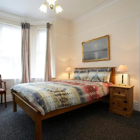 Vas'S York House-3