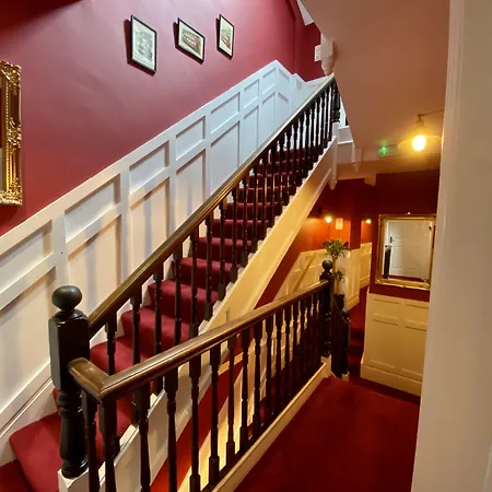 Blenheim Guest House-2