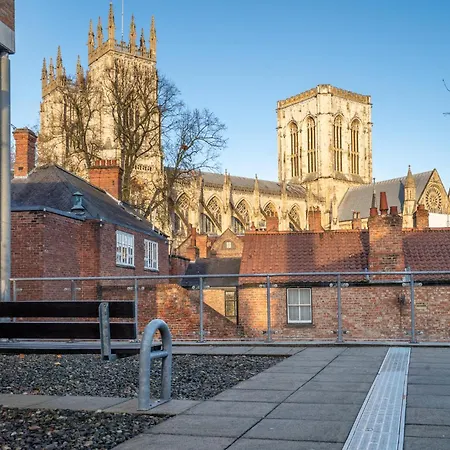 12 Stonegate Court-2