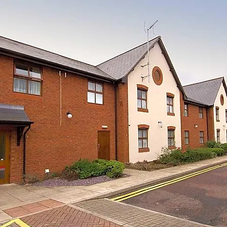 Premier Inn York South West-3