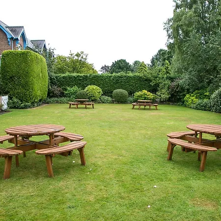 Beechwood Close-3