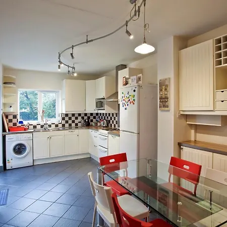 Holiday Home York-2