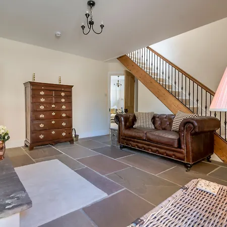 No93 Oower Hoose-2