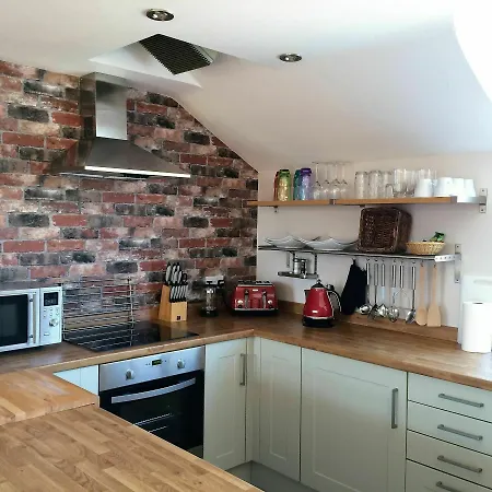Apartment 15 In York-3
