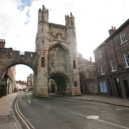 7 Monk Bar Court York-3