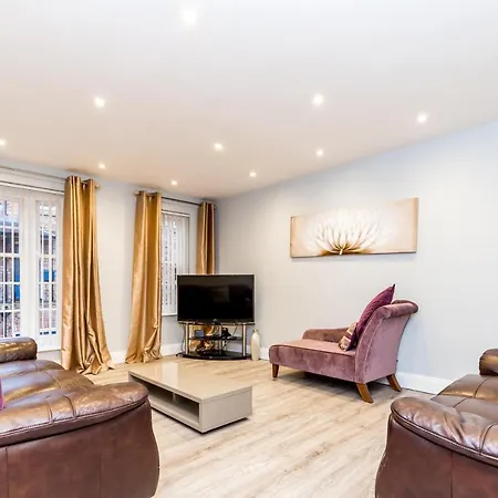 City Apartments - Buckingham Court-2