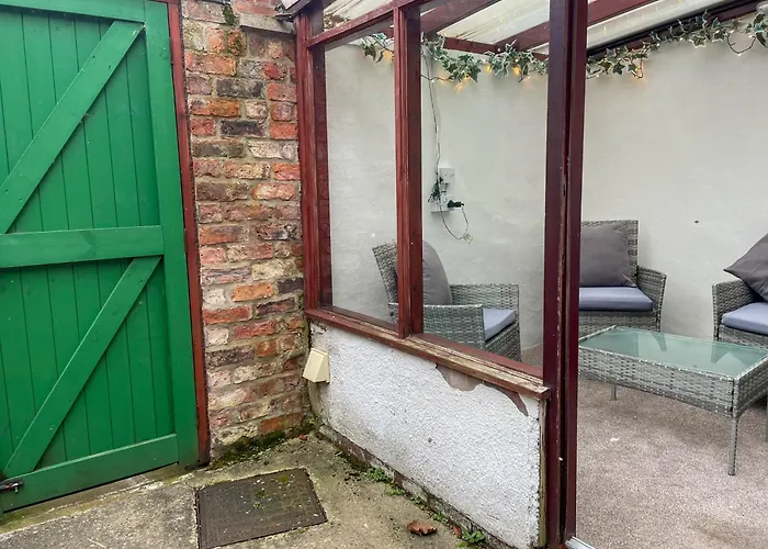 Waverley Lodge - Quaint Victorian Home With Free Parking York