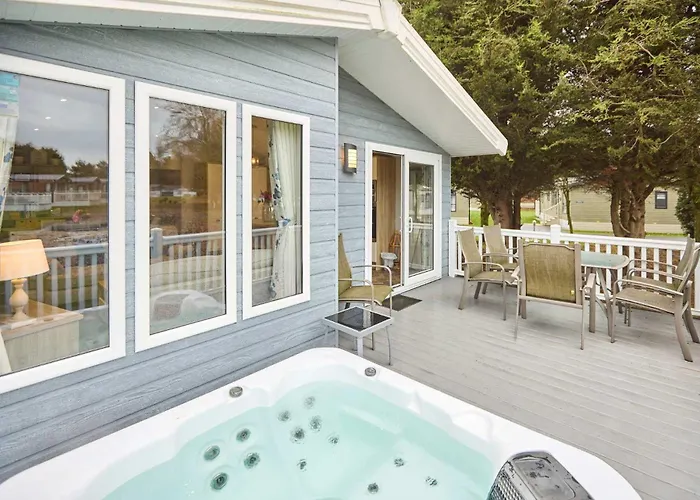 The Haven Lodge With Hot Tub York privato