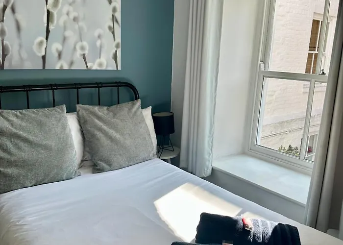Boutique Riverside Apartment York